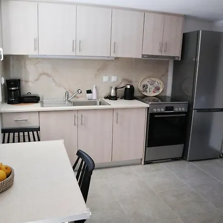 Arokaria Parálion Ástros